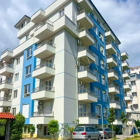 Cozy Lagoon Apartmán *